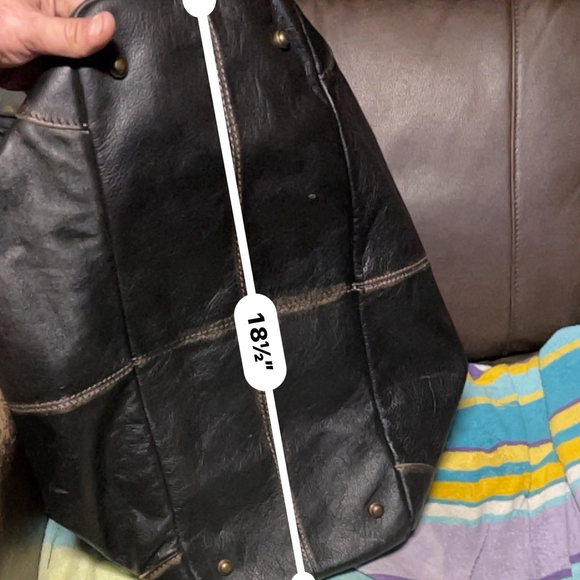 Wilson's Leather Black Rivet Duffel Bag One Size - Picture 7 of 7